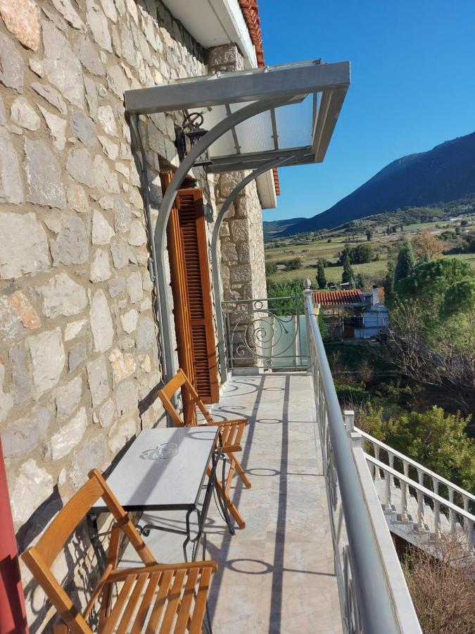 Ferienwohnung Xenios Petritis Levádeia Exterior foto