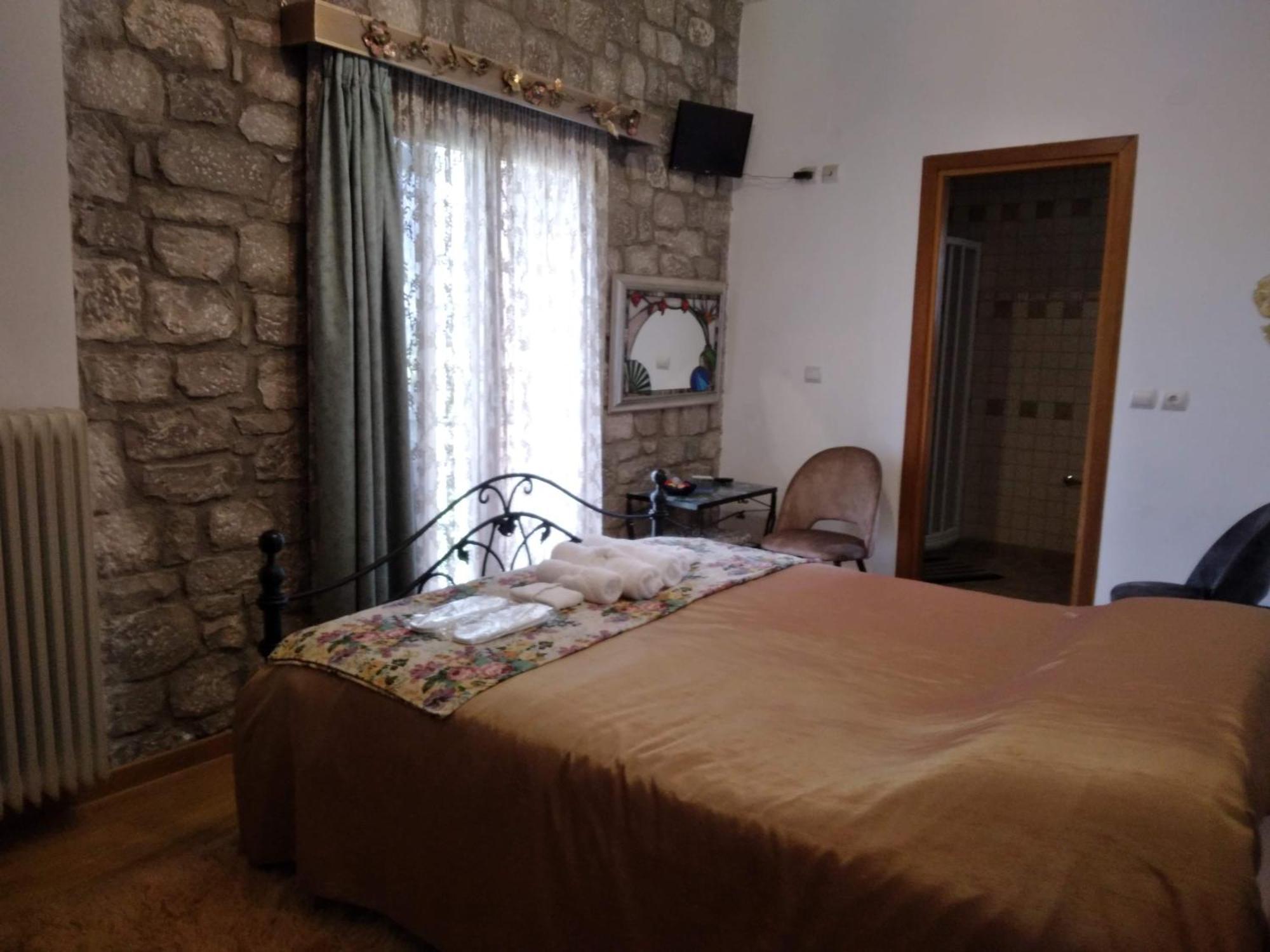 Ferienwohnung Xenios Petritis Levádeia Exterior foto